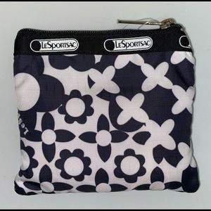 Lesportsac Retired Print (Summer 2007) WINK NWT Tissue Coin Case Pouch